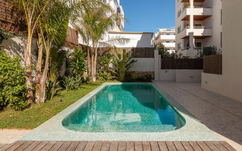 EXCLUSIVO ÁTICO CON PISCINA PRIVADA CON VISTAS AL MAR EN PLAYA D´EN BOSSA