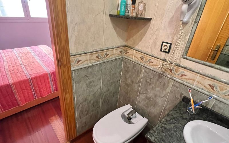 PLANTA BAJA EN SES PAISSES CON TERRAZA , JARDÍN Y PARKING