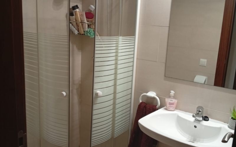 PAREADO DE 3 HABITACIONES CON SOLARIUM EN EL CENTRO DE SAN JOSÉ PUEBLO