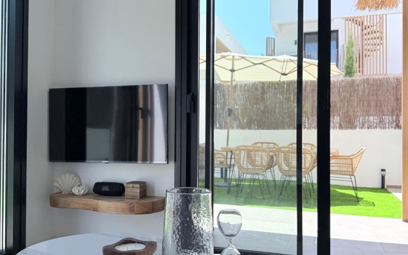 ESPECTACULAR PLANTA BAJA CERCA DE LA PLAYA