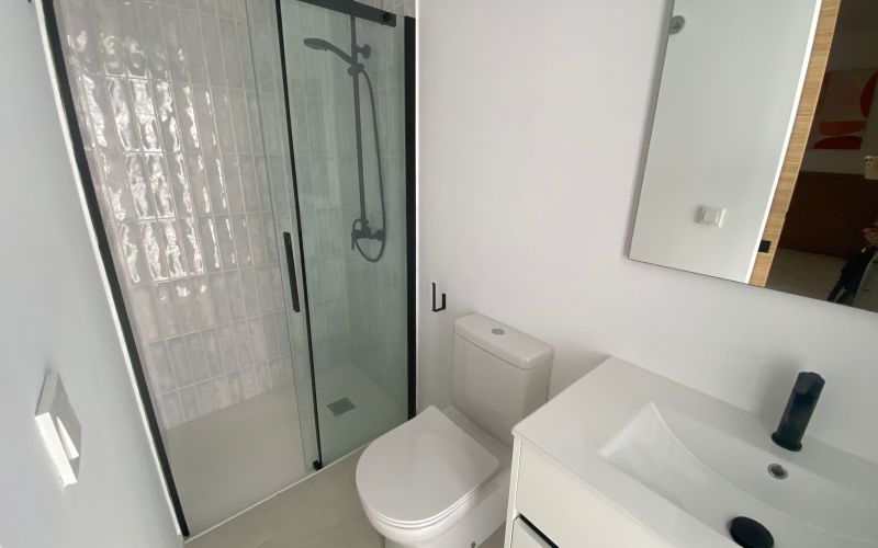 ALQUILER ÚNICAMENTE PARA EMPRESAS