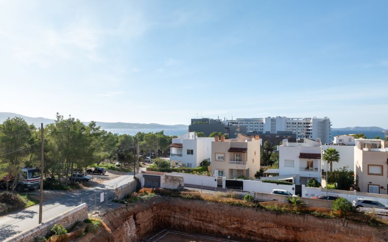 PRECIOSO ÁTICO DE DOS DORMITORIOS